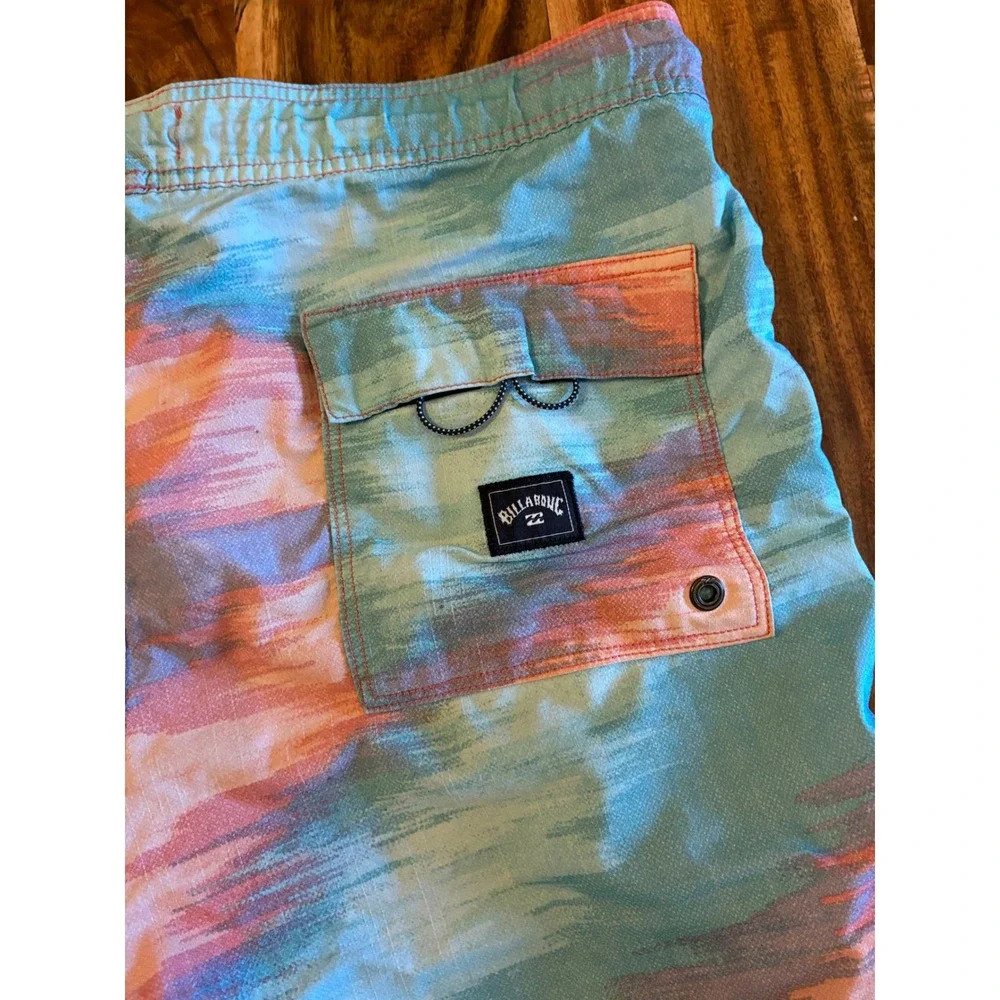 Billabong Recycler Sundays Layback Board Shorts Mens Multi Color Abstract Print